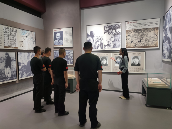 中行守押大隊(duì)黨支部開(kāi)展“不忘初心 牢記使命”主題黨日活動(dòng)358.png